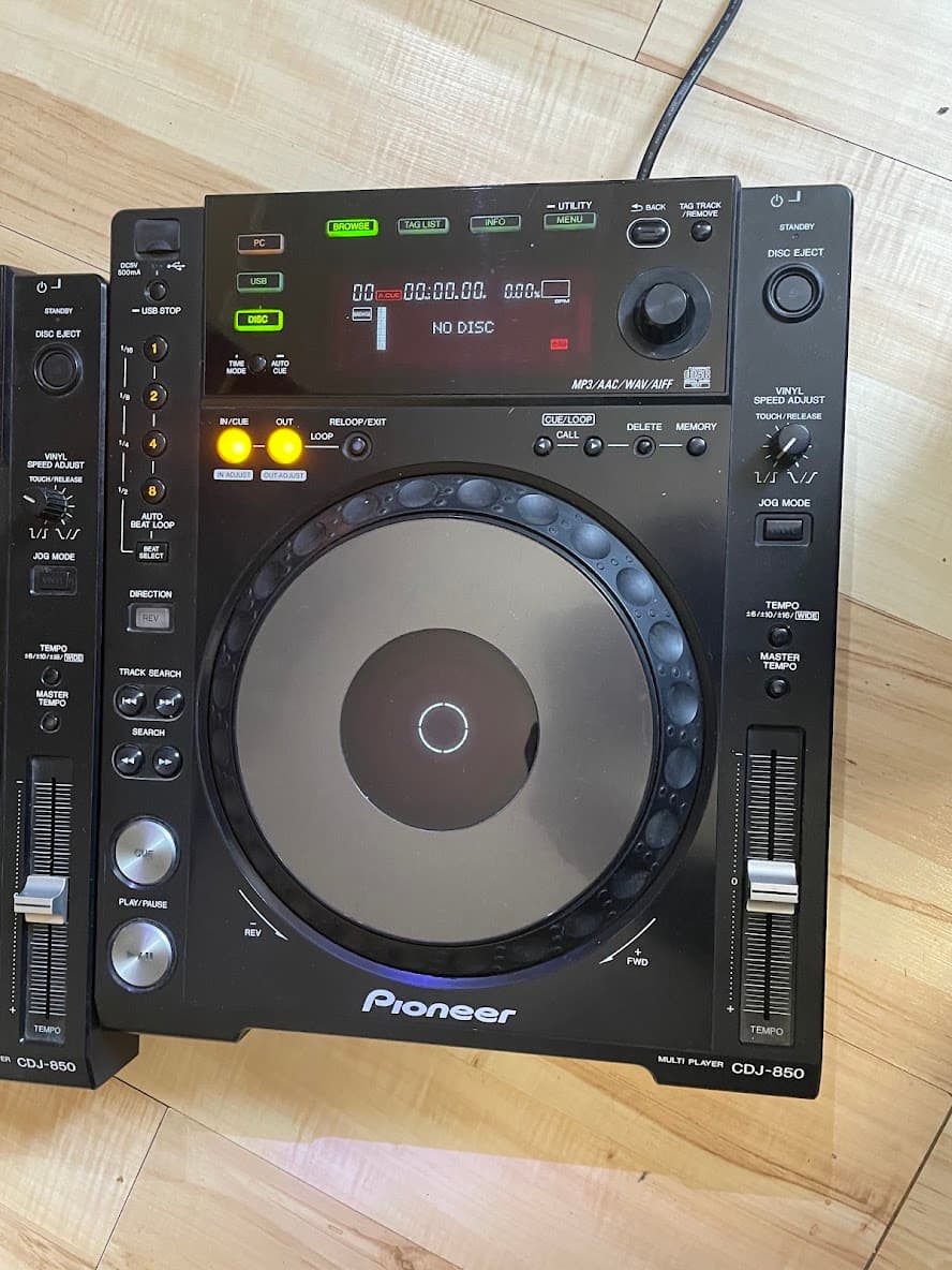 DJ програвач Pioneer CDJ850