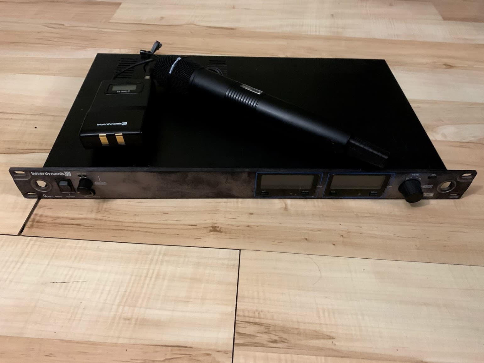 Радиосистема Beyerdynamic Opus 900D 2
