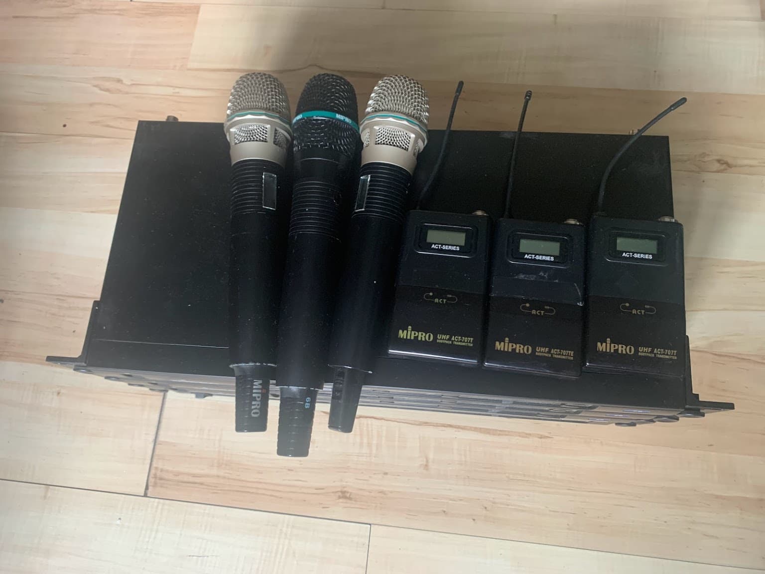 Радиосистема Mipro ACT 707D HH BP 2