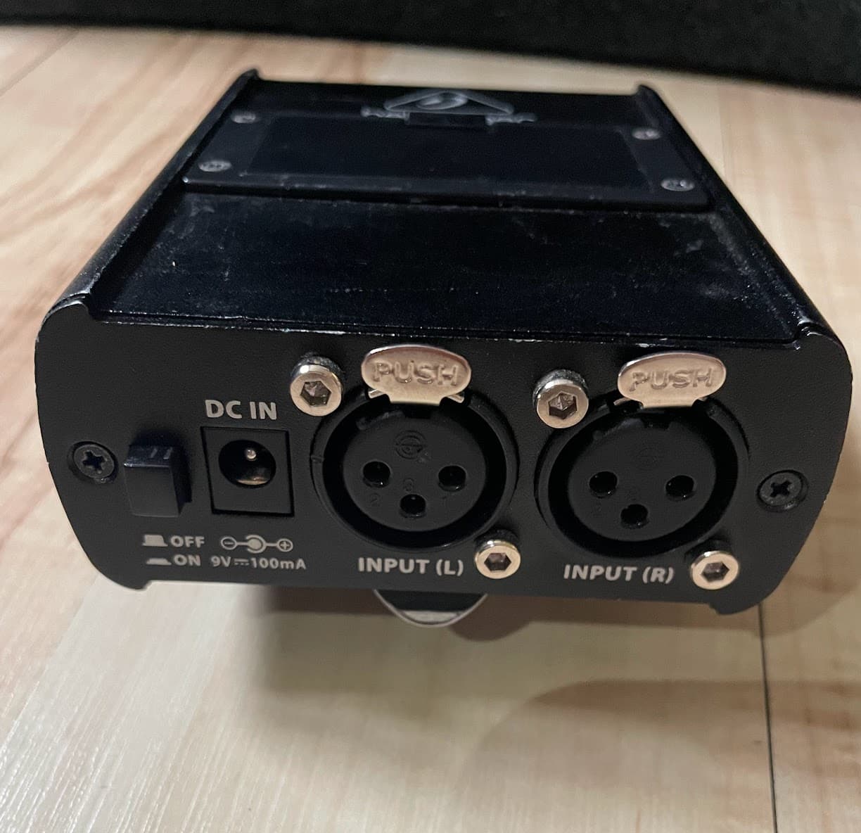 Усилитель ушного мониторинга Behringer POWERPLAY P1 6