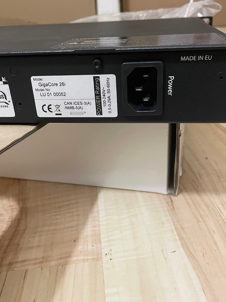 Профессиональный AV-коммутатор Luminex GigaCore 26i 8