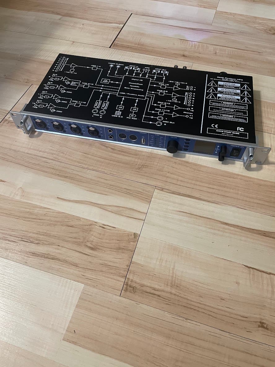 Звукова USB карта RME Fireface UFX